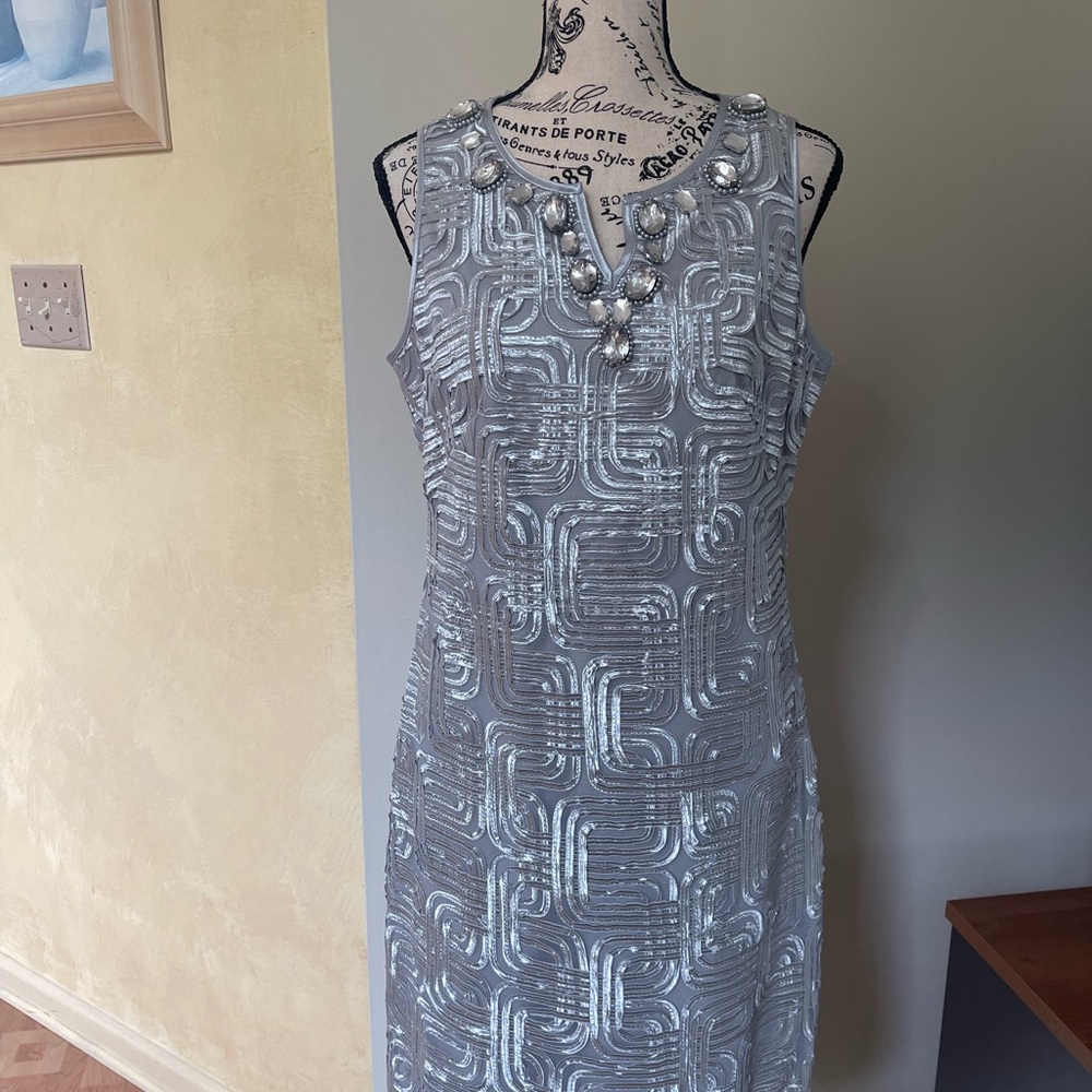 Fancy dress sleeveless